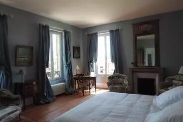 ベッドアンドブレックファースト Chambres D Hôtes De La Bucaille