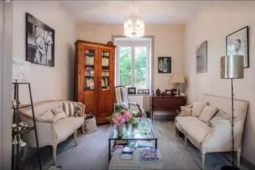 Bed and Breakfast Maison De Charme 1930 Proche Lyon