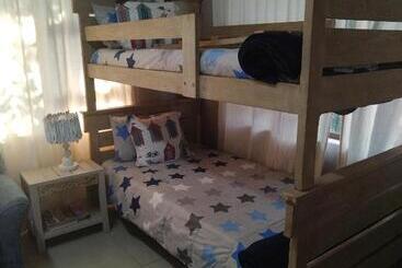 פנסיון Dollies Place