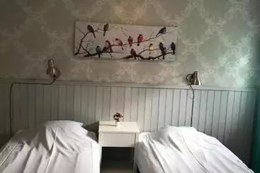 Aamiaismajoitus (B&B) Kastelholms Gästhem