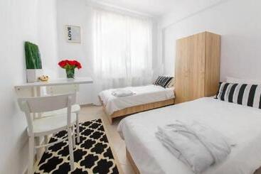 住宿加早餐  Youness Wellness Clinic & Retreats