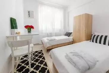 Aamiaismajoitus (B&B) Youness Wellness Clinic & Retreats