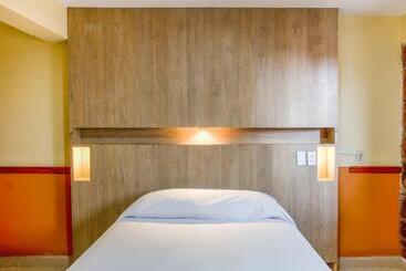 酒店 Oyo San Agustin