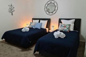 Пансион Harden Golfers Rest Accommodation