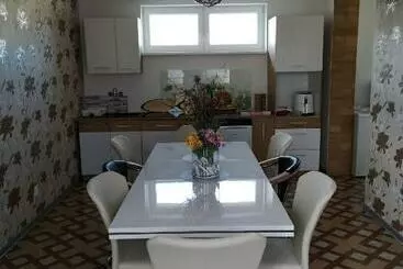 ペンション Ubytovňa Ivona