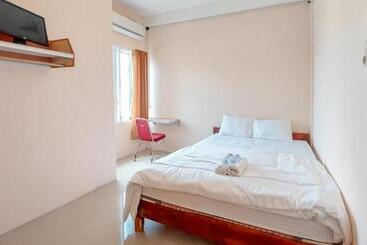 Hotel Artayya Puri 3 Syariah Near Terminal Caruban Mitra Reddoorz