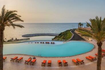 ホテル Royal Tulip Korbous Bay Thalasso & Springs