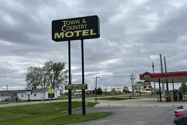 Town & Country Motel