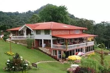 ホテル El Faro Del 18