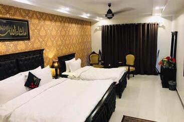 Royaute Luxury Hotel Sialkot