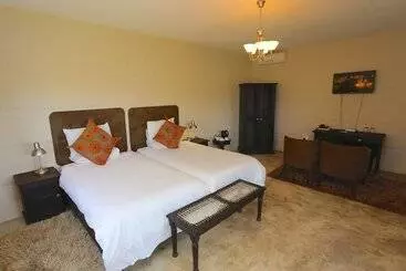 هتل River Crossing Lodge