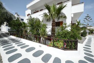 هتل Sunflower Apart