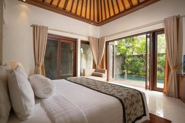 Resort MERUSAKA Nusa Dua