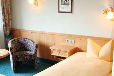 בית מלון כפרי Und Restaurant Moosmühle