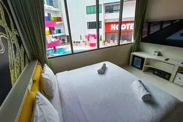 Socialtel Koh Samui