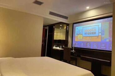 Borrman Hotel Guangzhou Changlong Shiqiao Metro Station