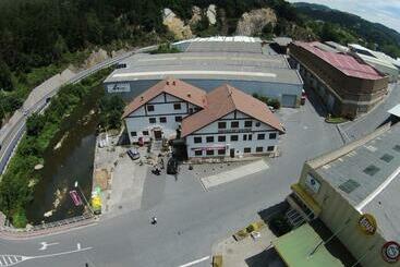 بنسيون Bakiola