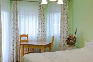 Majatalo Zestrea Bunicilor