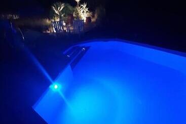 Aamiaismajoitus (B&B) Le Calme De La Garrigue