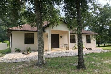 بنسيون Terravida Cottage