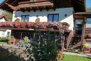 Aamiaismajoitus (B&B) Haus Bergblick Frühstückspension