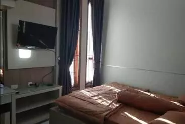 Hotel Kedai Oma Syariah Mitra Reddoorz