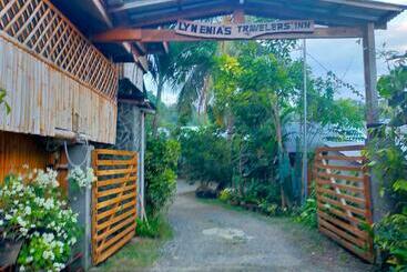 بنسيون Lyn Enia Travelers Inn