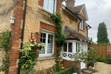 住宿加早餐 Sunshine Cottage