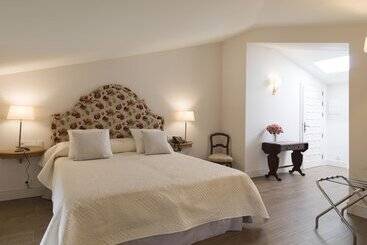 Hospedium Hotel La Lozana