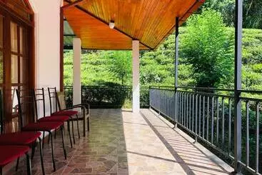 Hotelli Carmel Hill Resort