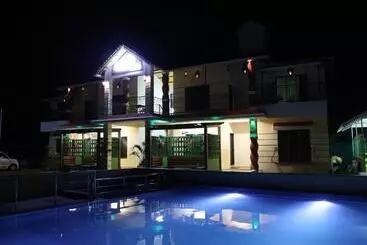 Hotelli Dolphin Rooms