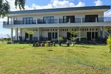 ホテル Merpati Inn