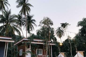 膳宿费 Np โฮมสเตย์ นอนเต็นท์ติดแอร์