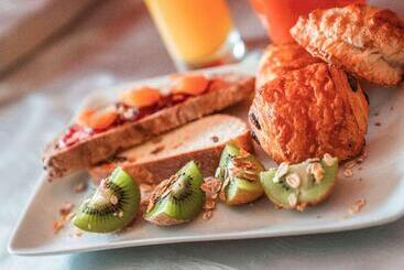 هتل Ibis Styles Paris Velizy