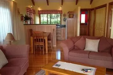 آپارتمان‌های توریست‌ها Jacaranda Park Holiday Cottages