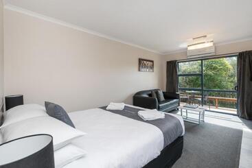 Matakana Motel