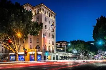 Pasadena Hotel & Pool