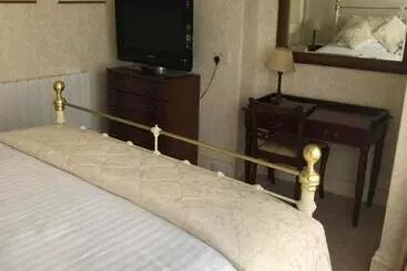 Pensió Adcote House Exclusive For Adults