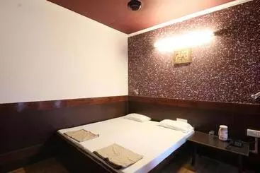 هاستل Ajay International