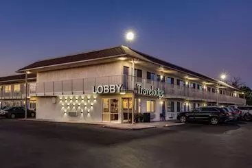 فندق على الطريق Travelodge By Wyndham Miles City