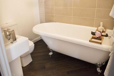 مبيت وإفطار The Grange