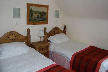 ホテル Mackenzies Highland Inn