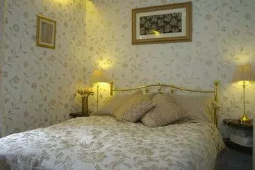 پانسیون Bryn Woodlands House