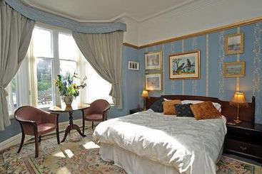 Pensionat Bryn Woodlands House