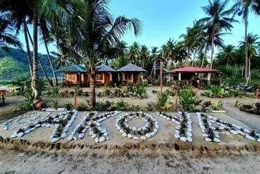 Aamiaismajoitus (B&B) Akoya Beach Park And Cottages