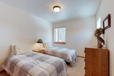 בית מלון כפרי Aspen Village 84