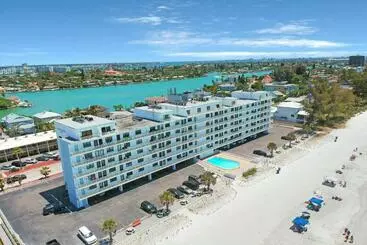 ホテル 2 Bed 2 Bath Apartment In Tampa Bay