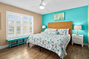 בית מלון כפרי Sea Coast 401