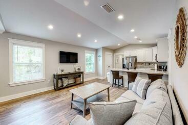 فندق Beach Cottage West