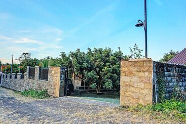 Hotell Alif House Syariah Redpartner Near Taman Dayu Pandaan